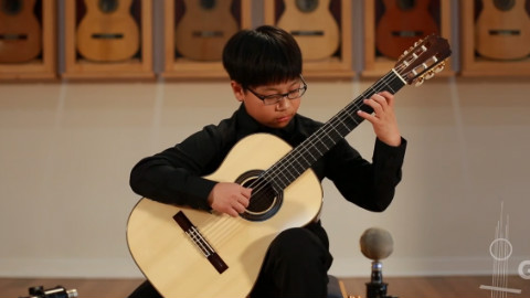 【古典吉他】小正太Kang Min Ji超赞演奏Paganini名曲Caprice No. 24